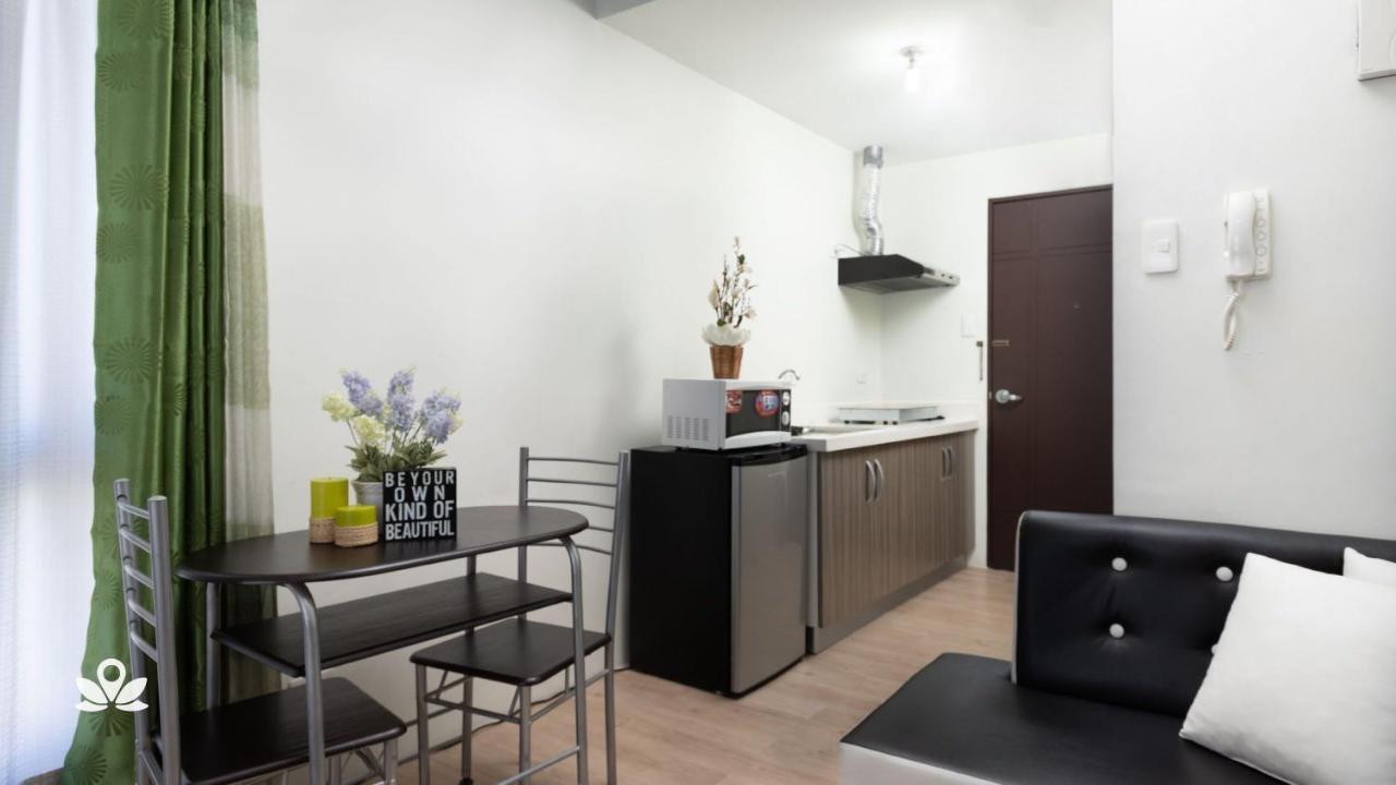 Zen Rooms Vinia Edsa Q.C. Кесон-Сіті Екстер'єр фото